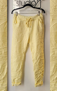 מכנס שרוך צהוב ווש